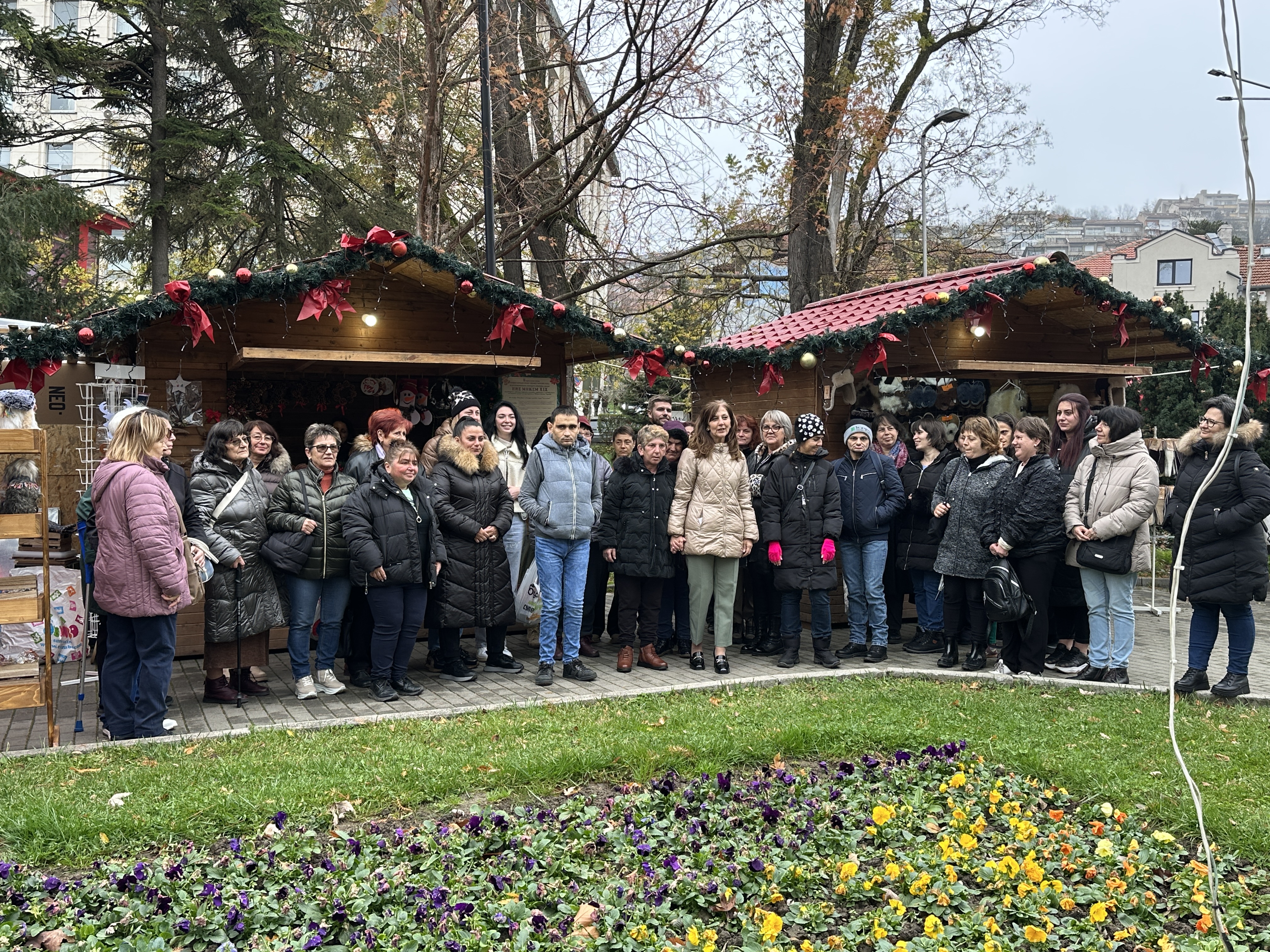  Коледна изложба-базар „Ние можем XIX”