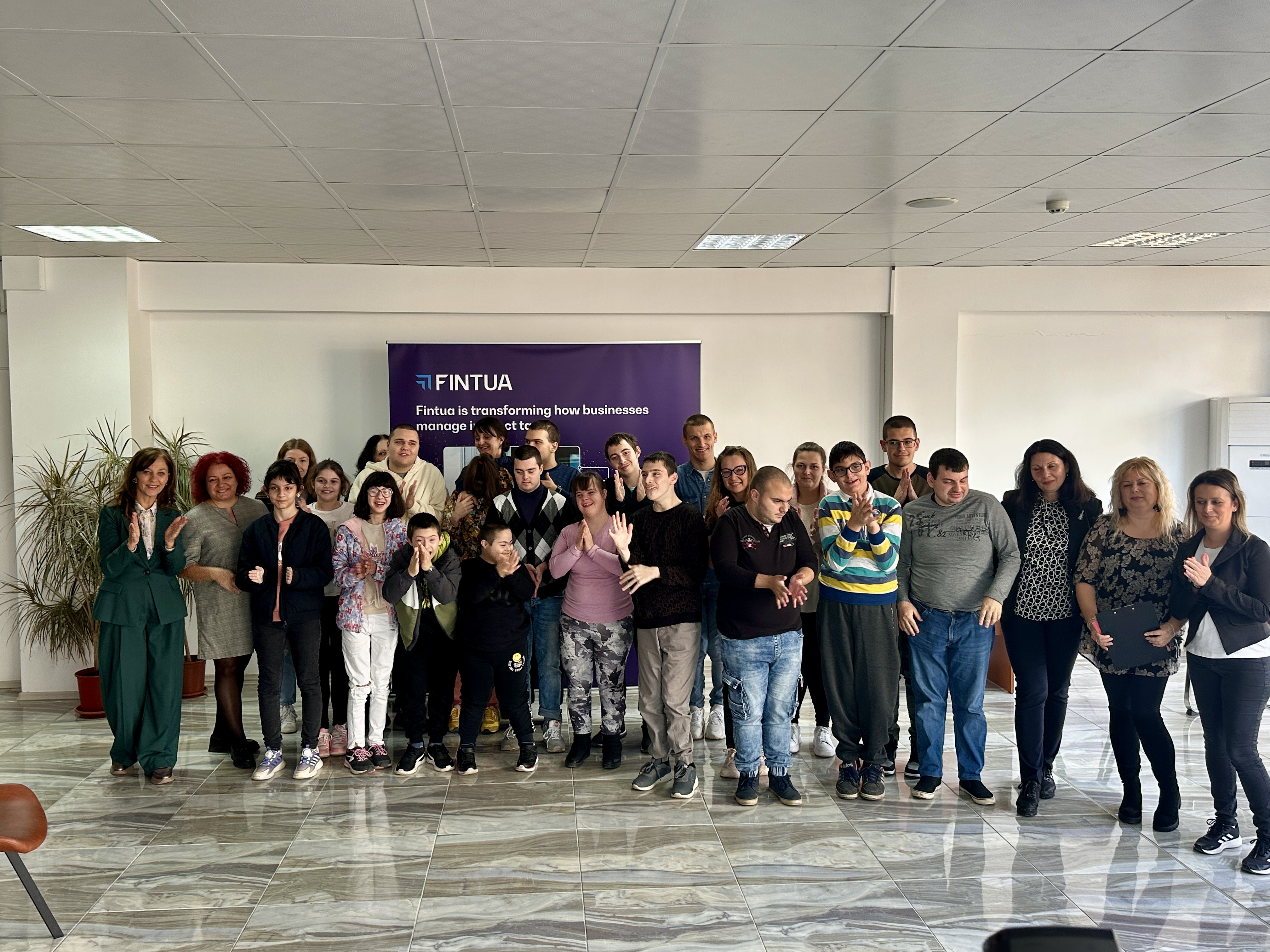 Изложба „Вярваме в доброто“