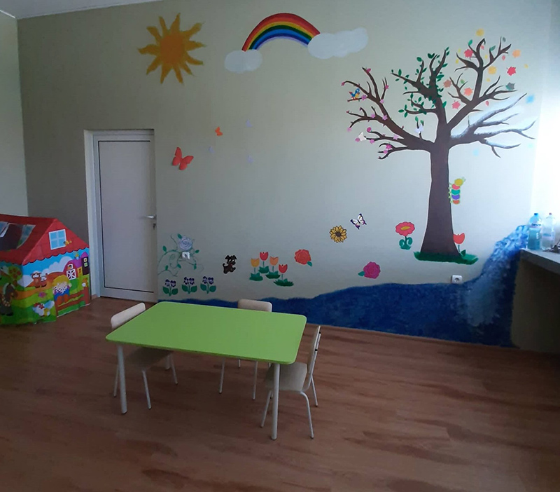 Общностен център за деца и семейства "Царевград", бул. "България" № 24