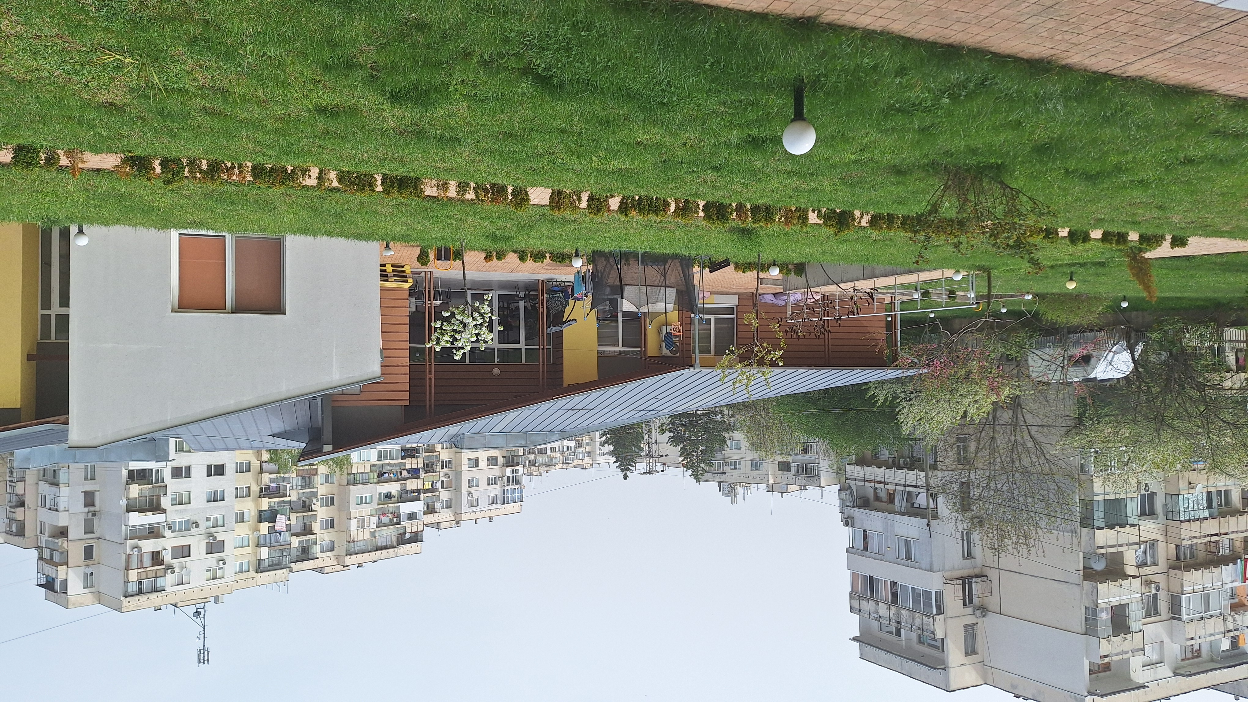 Център за настаняване от семеен тип за младежи с увреждания I, ул. "Ил. Драгостинов" № 3А, вх. А