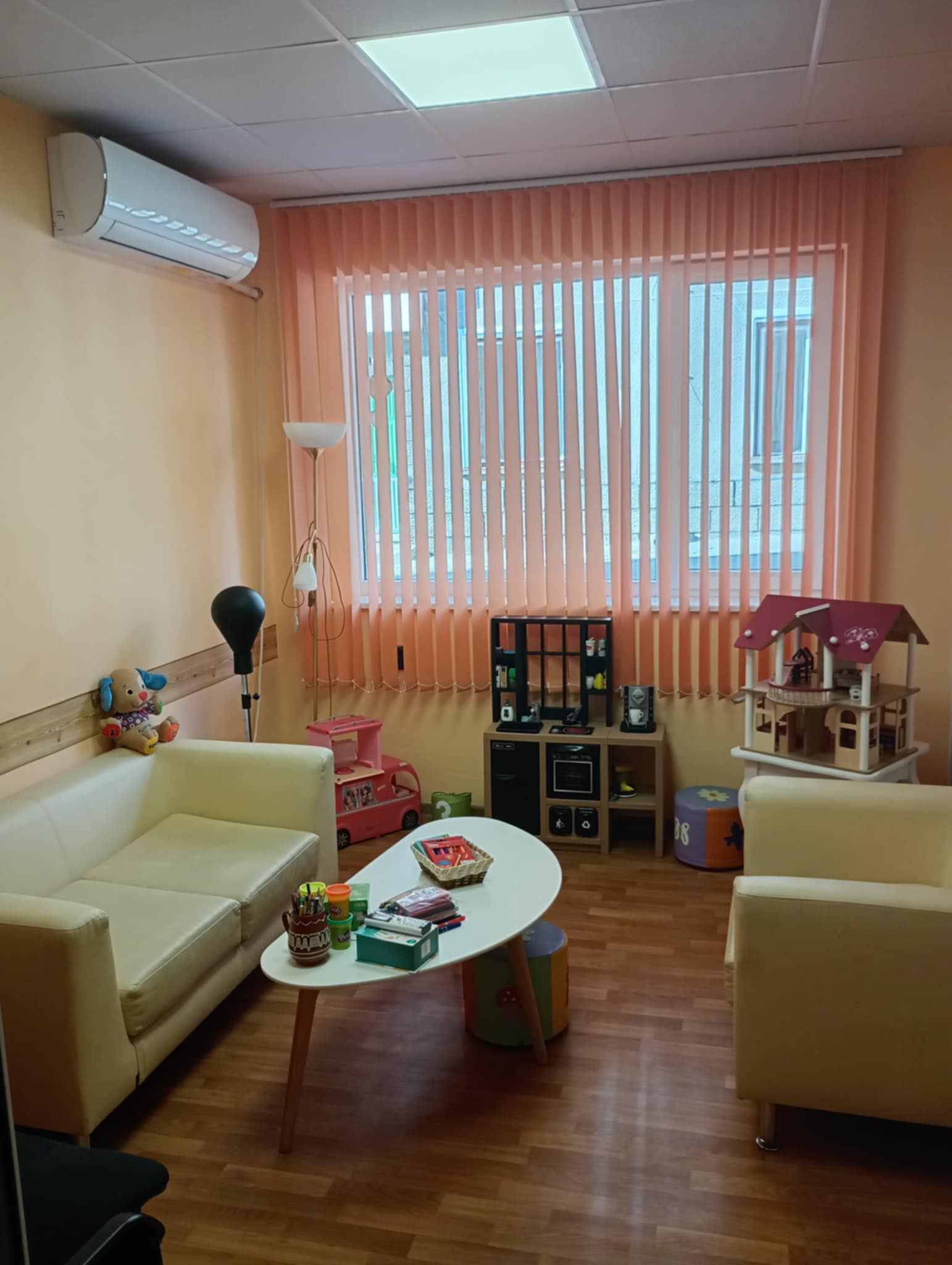 Център за обществена подкрепа за деца и семейства, ул. Димитър Найденов №4, гр. Велико Търново 